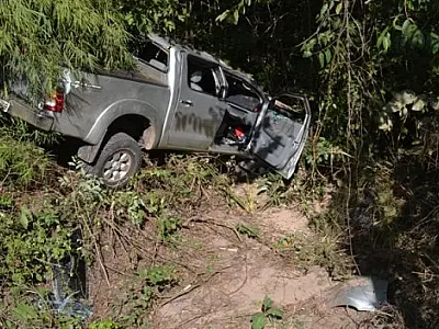 Motorista embriagado perde o controle e cai em ribanceira em Coxim