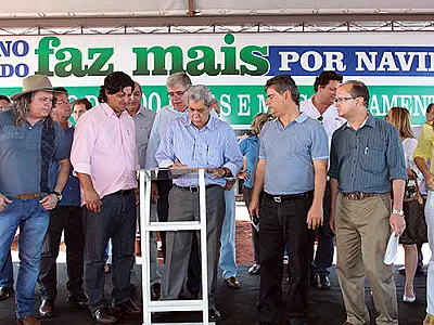 André Puccinelli inicia construção de 800 casas em Naviraí