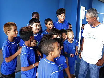 Detentos da Gameleira revitalizam Escola Estadual na Capital