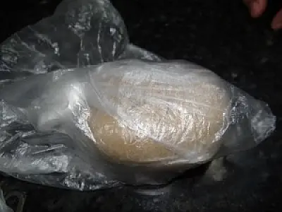 Mulher é presa tentando entrar com cocaína na Penitenciária de Dourados