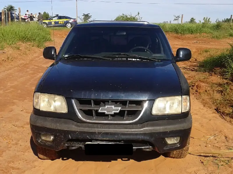 Carro roubado no PR é recuperado em Mato Grosso do Sul