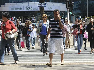 Taxa de desemprego sobe e fica em 12,4% em fevereiro