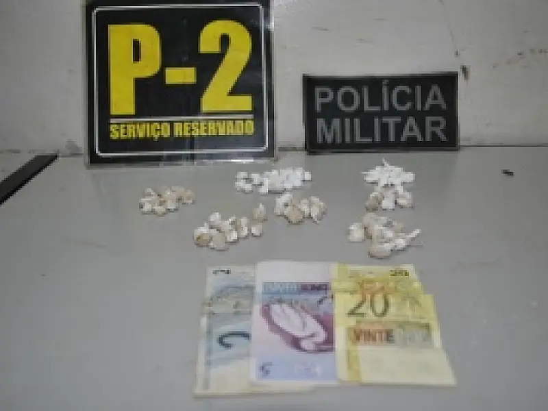 Interno do semiaberto é flagrado com droga em seu veículo