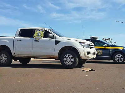 Veículo com ocorrência de roubo em GO é recuperado pela PRF