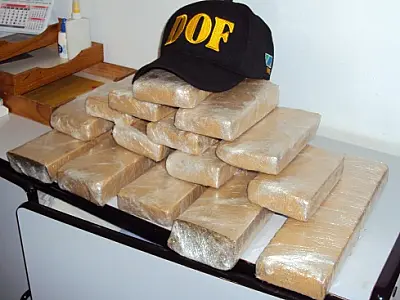 Menina é pega com 7 kg de maconha em Eldorado