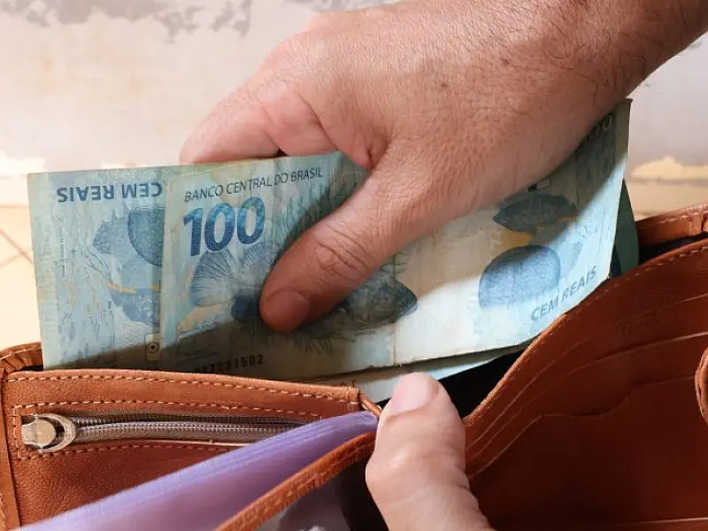 Governo de MS antecipa salário de abril e pagamento fica disponível antes do feriado