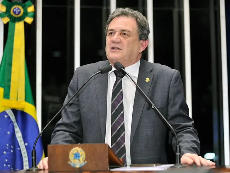 Senador quer colocar presos para trabalhar e ressarcir o Estado