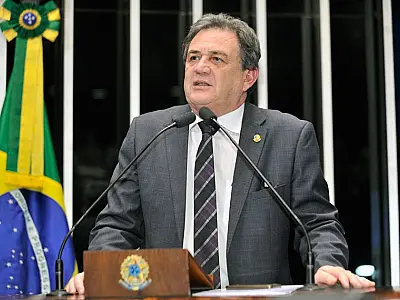 Senador quer colocar presos para trabalhar e ressarcir o Estado