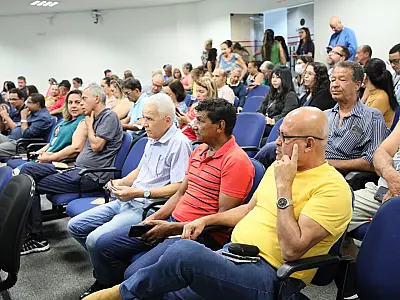Evento de acolhimento celebra servidores aposentados com palestra e certificados no IMPCG