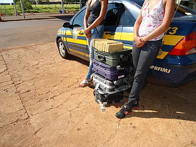 Mineira e capixaba são presas em MS com maconha na BR 463
