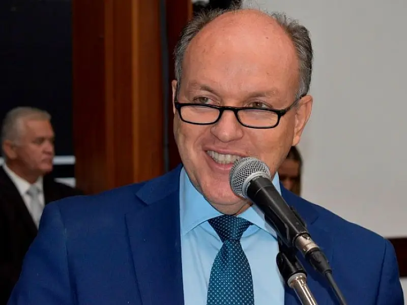 Junior Mochi propõe criação do Dia do Defensor Público no Estado