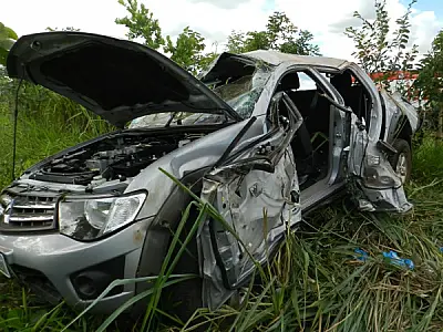 Duas pessoas morrem em acidente na BR 262; uma delas é uma criança