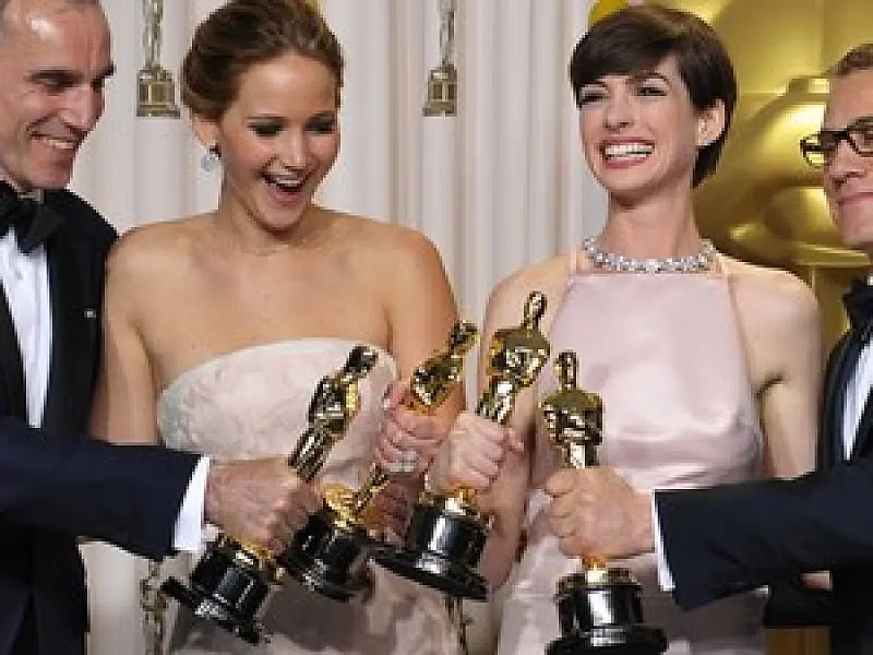 Academia de Hollywood inicia votação de indicados ao Oscar 2014