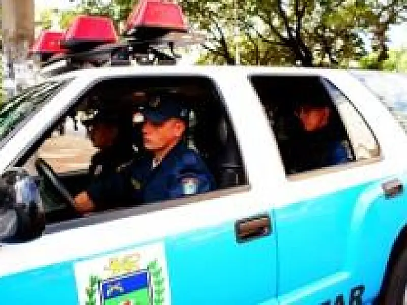 PM inícia ação de segurança em frente às Universidades
