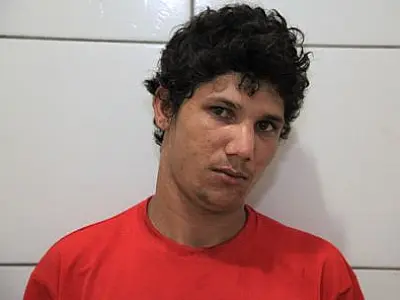 Homem furta porta e é preso em Coxim