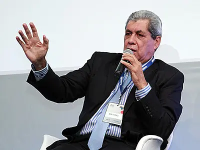 Governador confirma nova fábrica de celulose em MS