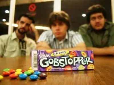 Beatles Band Club e Gobstopper levam o rock ao Som da Concha neste domingo