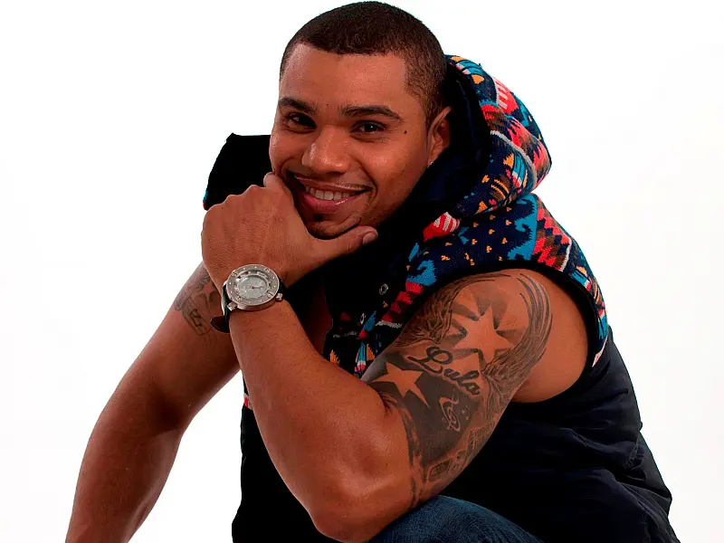 Cantor Naldo se apresenta em Campo Grande na próxima semana