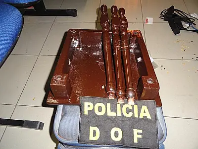 Africano é preso após ser flagrado com cocaína