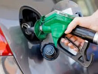 Preço médio da gasolina nas refinarias será mantido em R$ 1,9611 nesta quinta