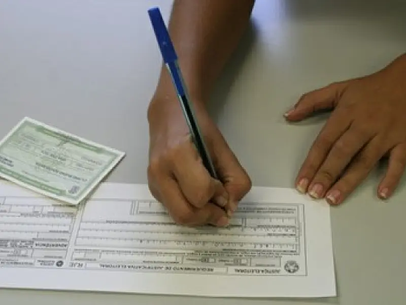 Eleitores que não votaram nas eleições suplementares devem justificar