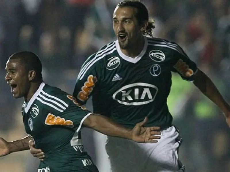 Palmeiras, Atlético/PR, Grêmio e Vitória se classificam
