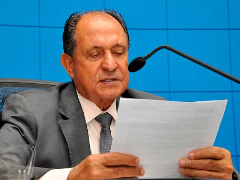 Licença-paternidade a servidores da ALMS pode ser ampliada para 20 dias