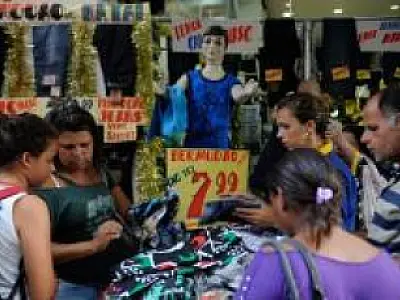 Índice de Confiança do Comércio cai 1,5% em dezembro, mostra FGV