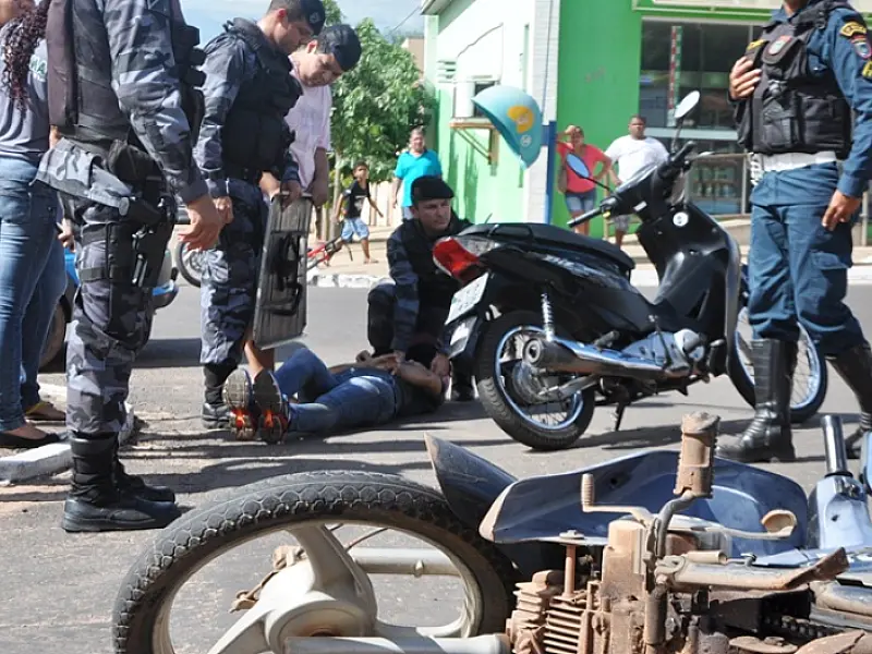 Colisão entre motocicletas deixa mulheres feridas  em Coxim