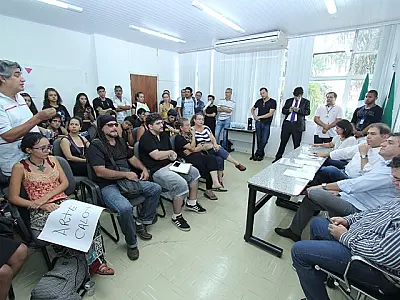 Bernal discute liberação de recursos para construção de políticas públicas para cultura