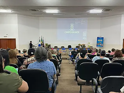 Projeto Aprender Mais na Reme que atende 5 mil alunos tem encontro formativo