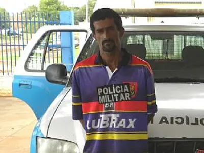 Homem é preso após furtar bicicleta em supermercado