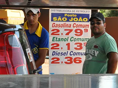 Moradores de Dourados reclamam do preço da gasolina