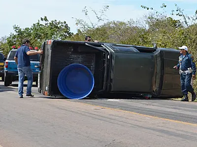 Mãe e filho ficam feridos em capotamento, entre Coxim e Silviolândia