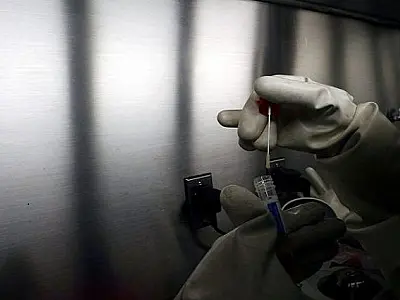 Casos novos de Covid disparam e média móvel atinge maior patamar da pandemia

