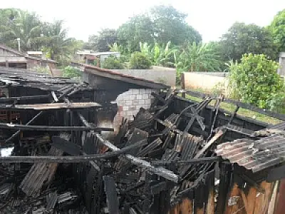 Jovem de 15 anos coloca fogo na própria casa em Mundo Novo