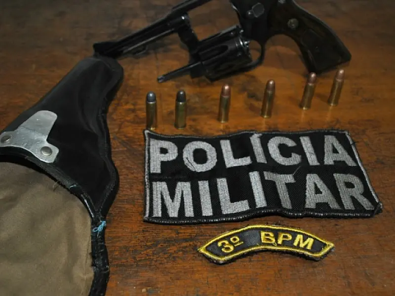 Morador do distrito de Picadinha é preso por porte ilegal de arma