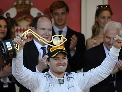 Em prova acidentada, Rosberg vence o GP de Mônaco