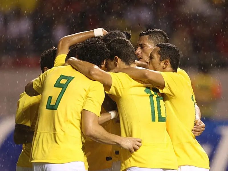 Em jogo fraco, Brasil vence Costa Rica por 1x0
