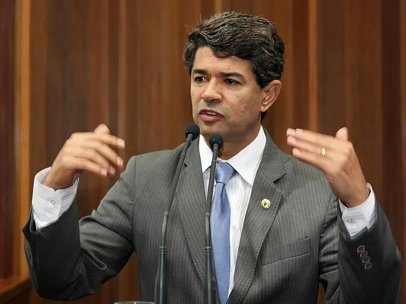 “Brasil não está avançando como deveria para receber Copa”, avalia deputado