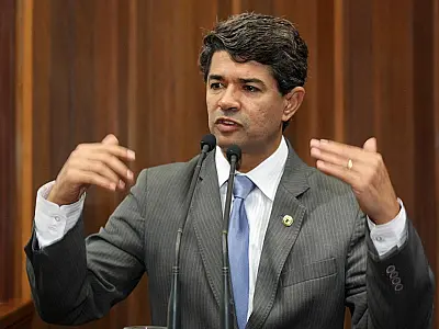 “Brasil não está avançando como deveria para receber Copa”, avalia deputado