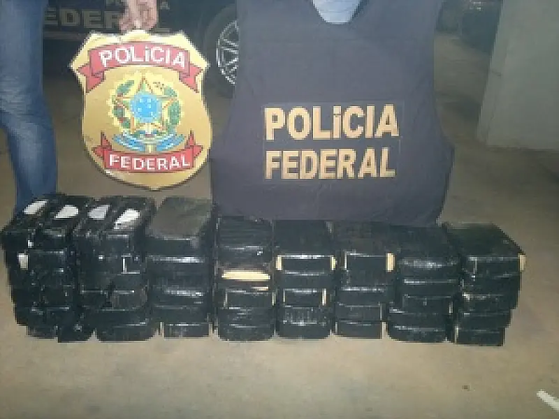 Casal é preso com cerca de 43 quilos de cocaína
