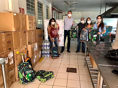 Semagro entrega mochilas e álcool 70% para o Cotolengo Sul-mato-grossense