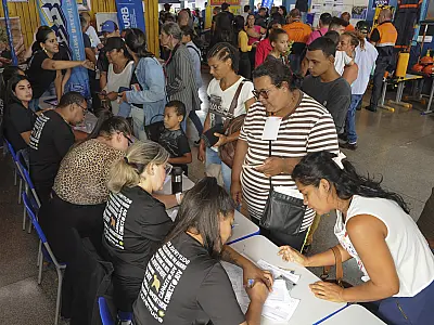 Com mais de 300 serviços para a população,