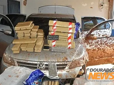 PM apreende maconha e carro roubado em Laguna Carapã