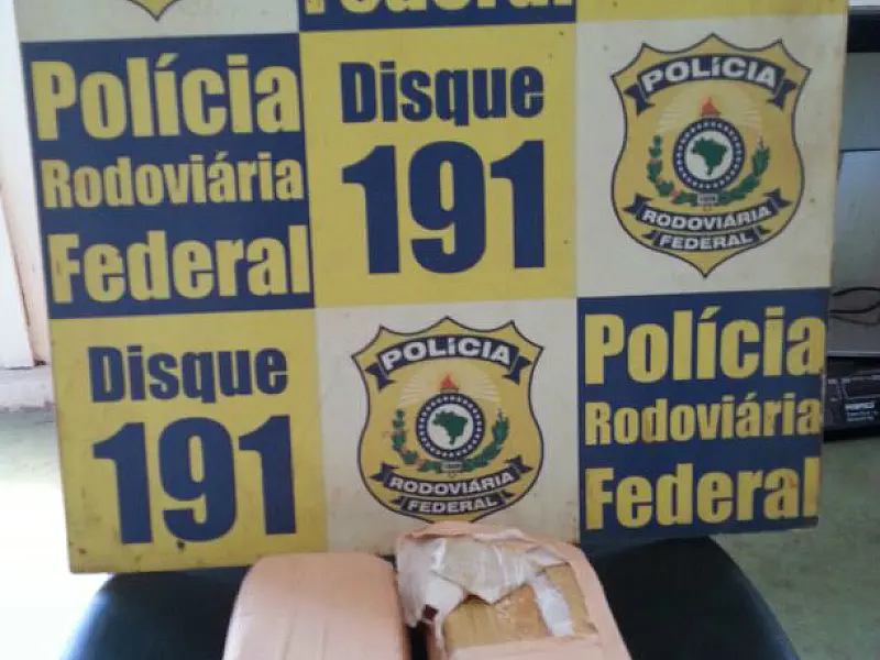 Adolescente de 14 anos é detido com droga na BR-463