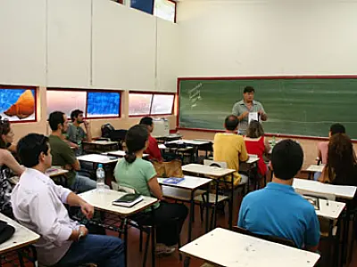 Aproximadamente 85% das escolas de MS aderem paralisação nacional