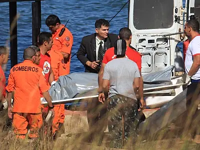 Bombeiros encontram sétimo corpo de vítima de naufrágio no lago Paranoá