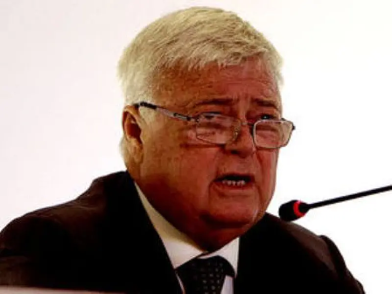 Ricardo Teixeira renuncia a CBF