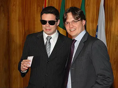 Mais jovem advogado cego do país é de MS; recebeu carteira profissional nesta segunda